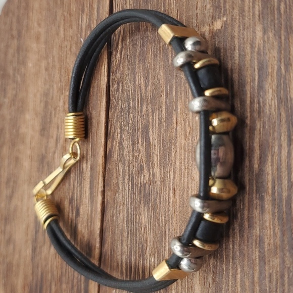 B2435 brutalist leather bullet bracelet unisex - Picture 2 of 3